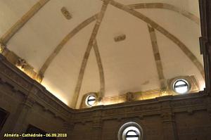 28 LA CATHEDRALE ET LE FORTERESSE DE L INCARNATION (115)